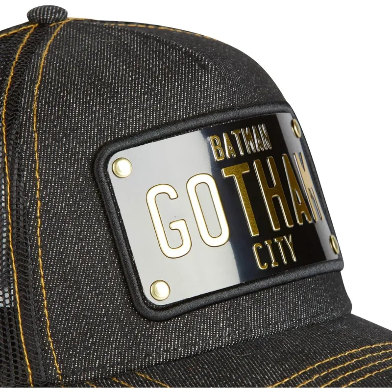 schwarze-trucker-cap-mit-gotham-city-batman-dc6-batp1-dc-comics-plakette-von-capslab
