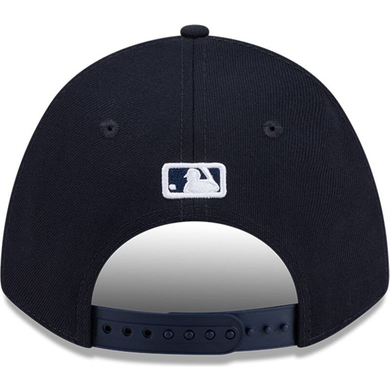 casquette-courbee-bleue-marine-snapback-9forty-m-crown-hall-of-fame-new-york-yankees-mlb-new-era casquette-courbee-bleue-marine-snapback-9forty-m-crown-hall-of-fame-new-york-yankees-mlb-new-era
