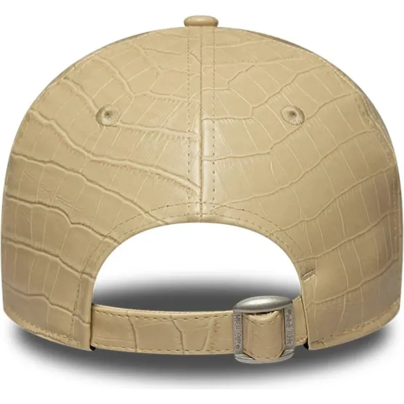 mutzen-gebogen-beige-verstellbares-band-9forty-pu-pattern-der-new-york-yankees-mlb-von-new-era