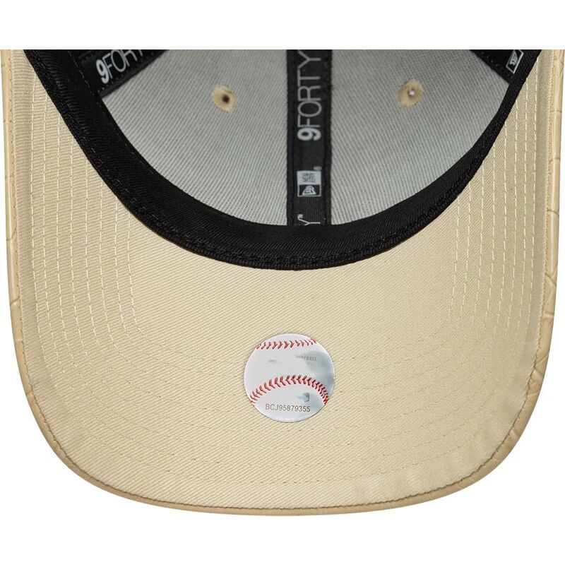 casquette-courbee-beige-ajustable-pour-femme-avec-logo-beige-9forty-pu-pattern-new-york-yankees-mlb-new-era