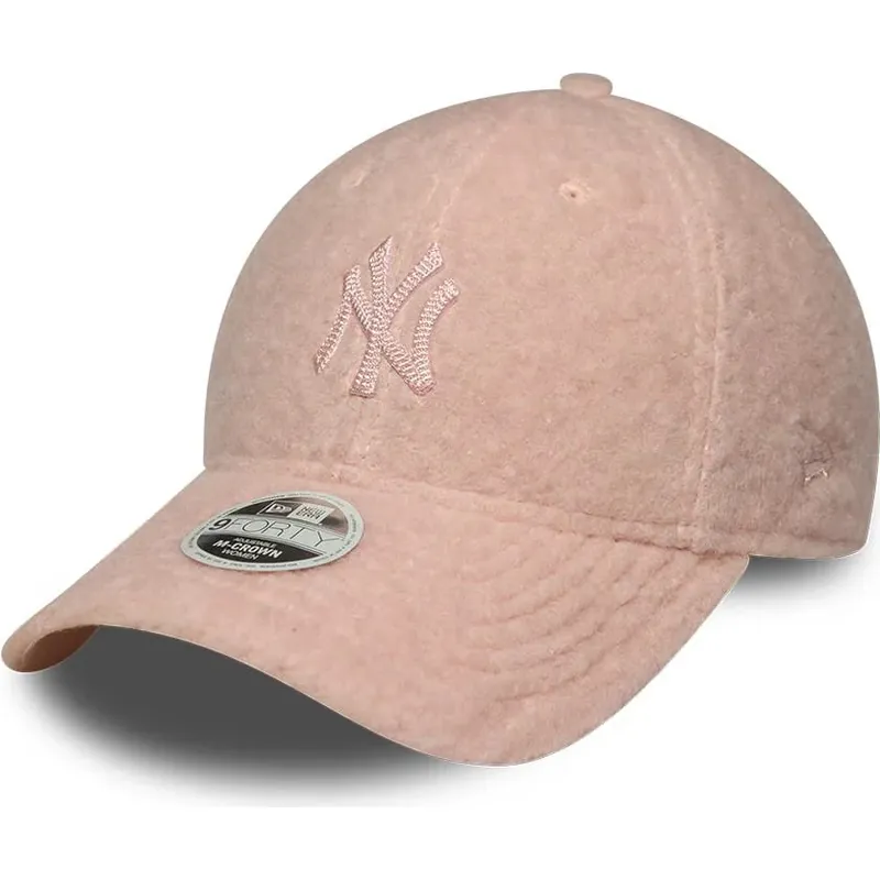 casquette-courbee-rose-snapback-pour-femme-avec-logo-rose-9forty-m-crown-winter-borg-new-york-yankees-mlb-new-era