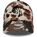casquette-courbee-marron-ajustable-9twenty-animal-print-new-york-yankees-mlb-new-era