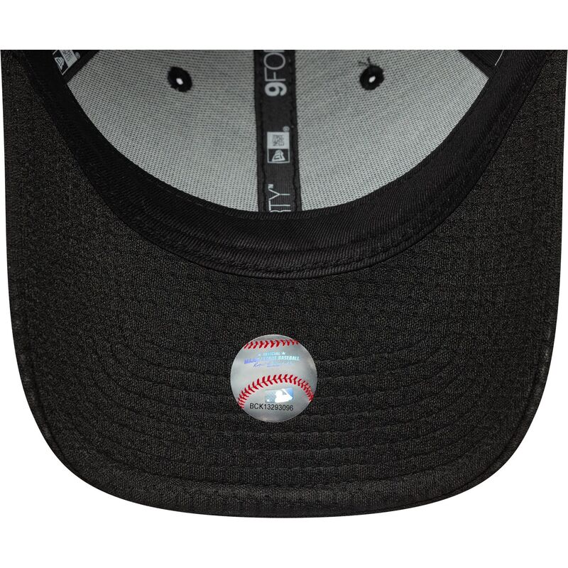 casquette-courbee-noire-ajustable-9forty-flawless-mesh-detroit-tigers-mlb-new-era casquette-courbee-noire-ajustable-9forty-flawless-mesh-detroit-tigers-mlb-new-era