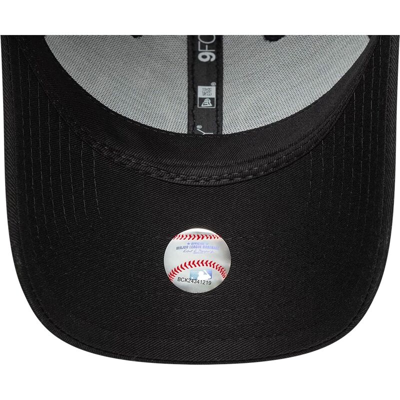 mutzen-gebogen-schwarz-verstellbares-band-9forty-faux-pony-infill-der-new-york-yankees-mlb-von-new-era mutzen-gebogen-schwarz-verstellbares-band-9forty-faux-pony-infill-der-new-york-yankees-mlb-von-new-era