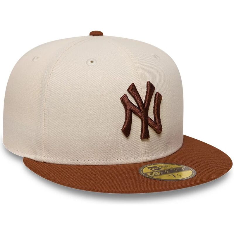 casquette-plate-marron-et-beige-ajustee-avec-logo-marron-59fifty-league-essential-new-york-yankees-mlb-new-era casquette-plate-marron-et-beige-ajustee-avec-logo-marron-59fifty-league-essential-new-york-yankees-mlb-new-era