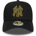 casquette-courbee-noire-snapback-avec-logo-dore-e-frame-metallic-outline-new-york-yankees-mlb-new-era