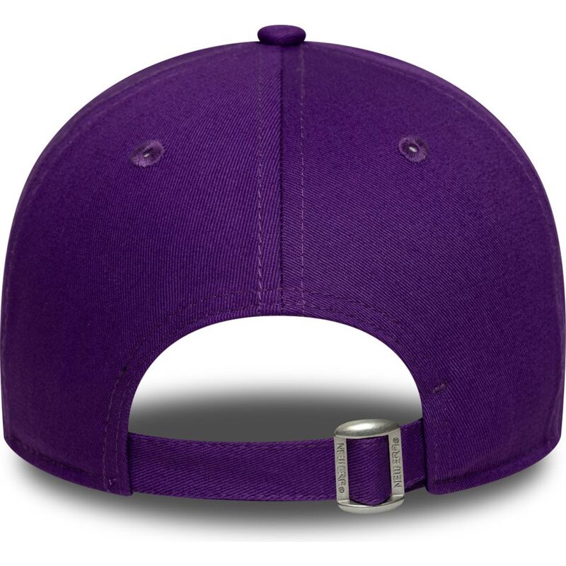 mutzen-gebogen-violett-verstellbares-band-9forty-wordmark-der-valentino-rossi-vr46-motogp-von-new-era mutzen-gebogen-violett-verstellbares-band-9forty-wordmark-der-valentino-rossi-vr46-motogp-von-new-era