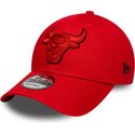 mutzen-gebogen-rot-verstellbares-band-9forty-outline-der-chicago-bulls-nba-von-new-era