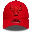 mutzen-gebogen-rot-verstellbares-band-9forty-outline-der-chicago-bulls-nba-von-new-era