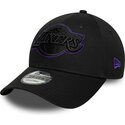 casquette-courbee-noire-ajustable-avec-logo-violet-9forty-outline-los-angeles-lakers-nba-new-era