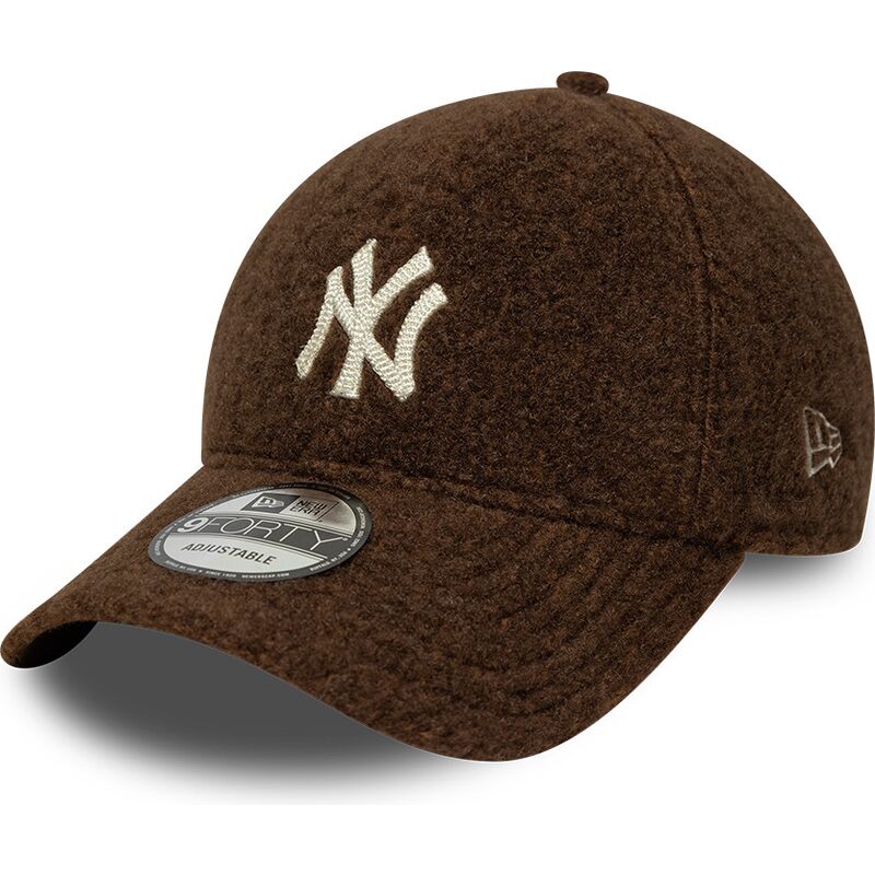 casquette-courbee-marron-snapback-9forty-winter-borg-new-york-yankees-mlb-new-era casquette-courbee-marron-snapback-9forty-winter-borg-new-york-yankees-mlb-new-era
