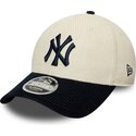mutzen-gebogen-beige-verstellbares-band-9forty-m-crown-cord-der-new-york-yankees-mlb-von-new-era