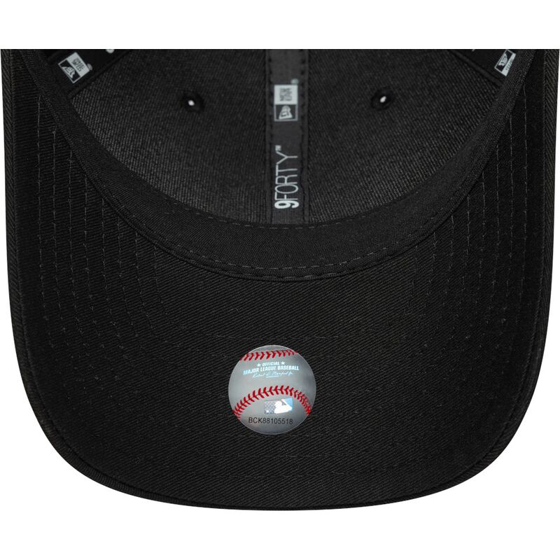mutzen-gebogen-schwarz-snapback-9forty-m-crown-der-new-york-yankees-mlb-von-new-era
