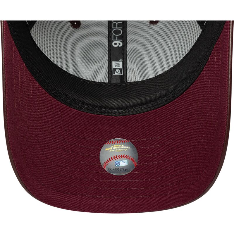 mutzen-gebogen-braun-snapback-9forty-m-crown-pu-diamante-der-new-york-yankees-mlb-von-new-era