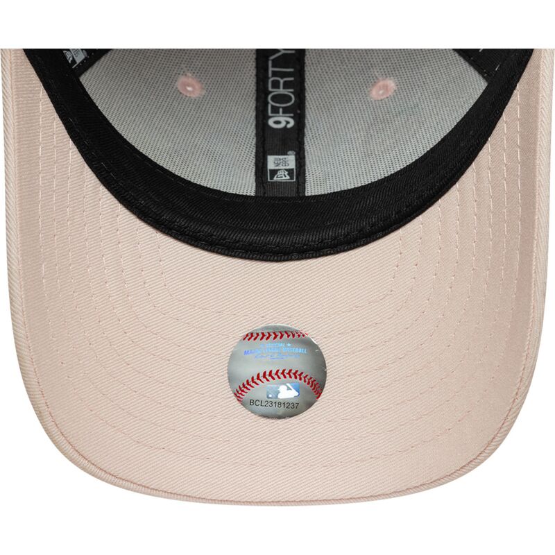 casquette-courbee-rose-ajustable-pour-enfant-9forty-food-icon-cupcake-new-york-yankees-mlb-new-era