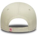 mutzen-gebogen-beige-verstellbares-band-fur-kinder-rosa-9forty-dino-icon-der-new-york-yankees-mlb-von-new-era