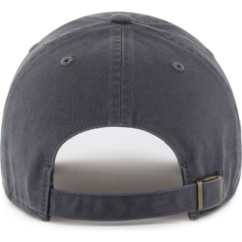 casquette-courbee-grise-ajustable-clean-up-base-runner-icon-dog-47-brand