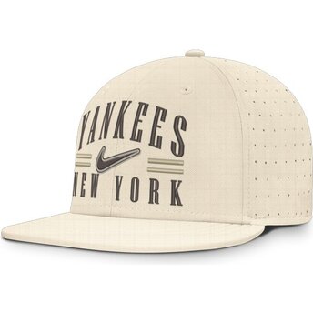 Casquette plate beige ajustée Dri-Fit True Structured Aero Bill New York Yankees MLB Nike