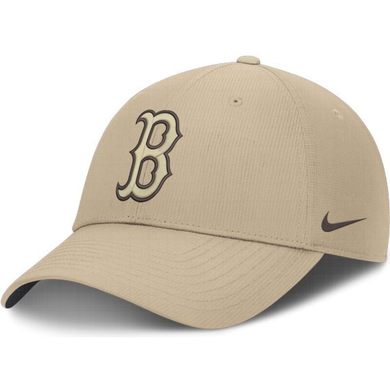 casquette-courbee-beige-ajustable-avec-logo-beige-club-structured-uv-poly-ripstop-boston-red-sox-mlb-nike