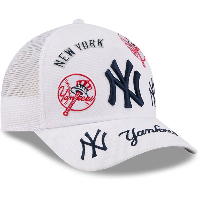 mutzen-gebogen-weiss-snapback-9forty-m-crown-a-frame-all-over-der-new-york-yankees-mlb-von-new-era