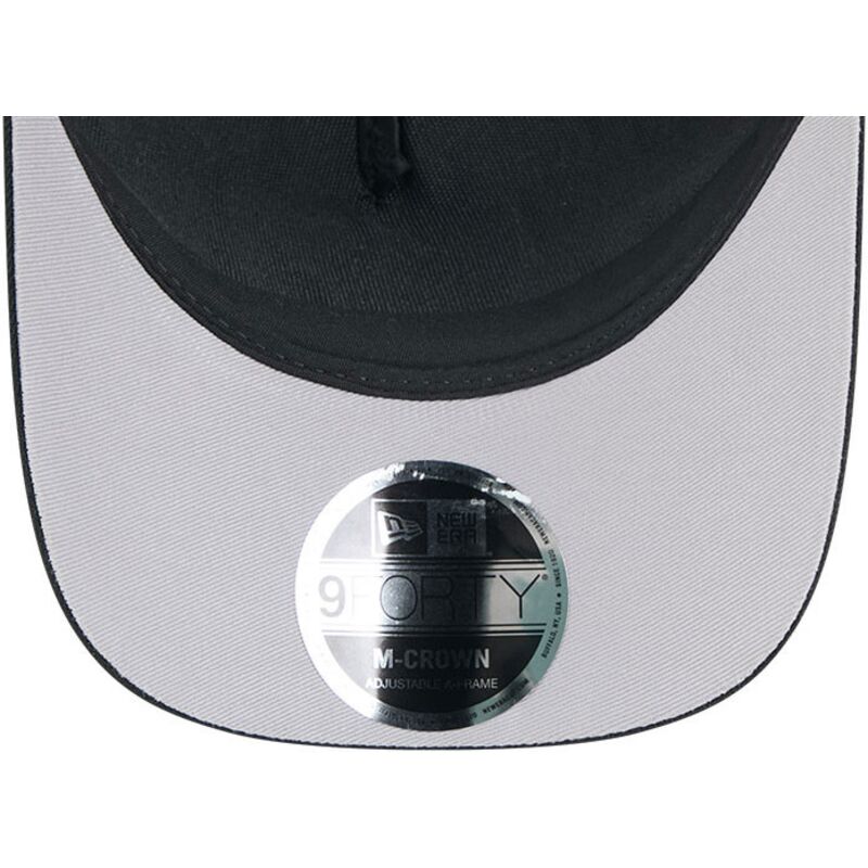 mutzen-gebogen-schwarz-snapback-9forty-m-crown-a-frame-all-over-der-las-vegas-raiders-nfl-von-new-era