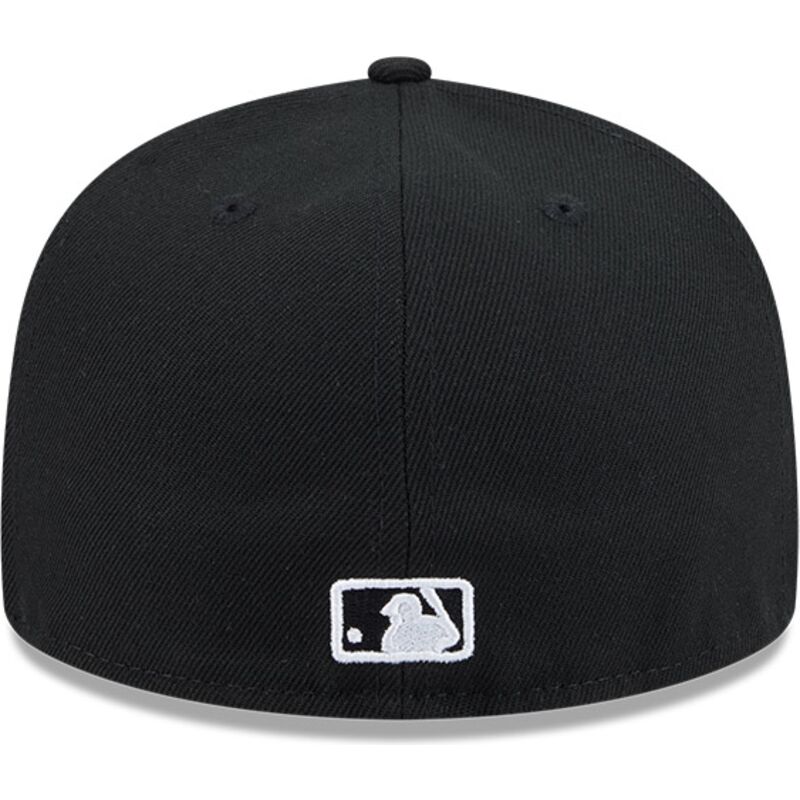 casquette-plate-noire-ajustee-59fifty-rhinestone-badge-new-york-yankees-mlb-new-era
