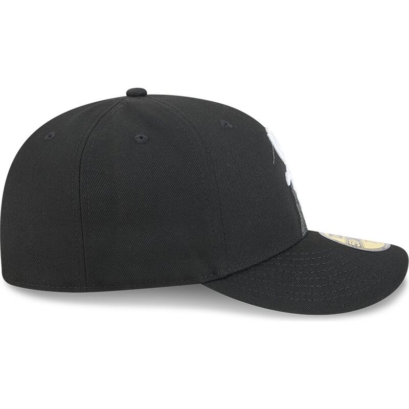 mutzen-gebogen-schwarz-angepasst-59fifty-pin-na-lifestyle-f1-der-chicago-white-sox-mlb-von-new-era