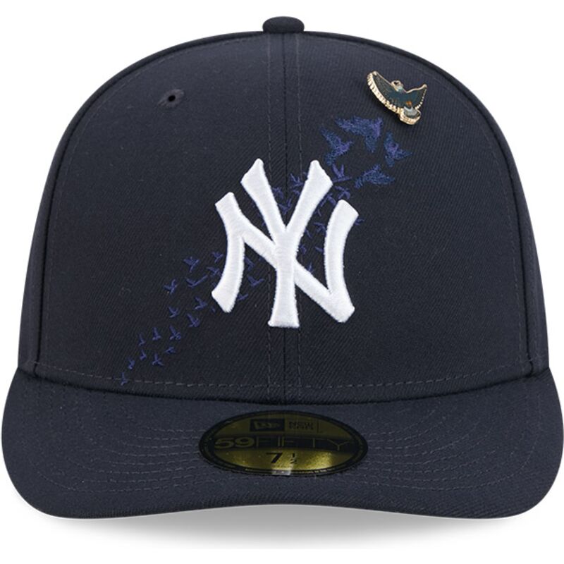 casquette-courbee-bleue-marine-ajustee-59fifty-pin-na-lifestyle-f1-new-york-yankees-mlb-new-era casquette-courbee-bleue-marine-ajustee-59fifty-pin-na-lifestyle-f1-new-york-yankees-mlb-new-era