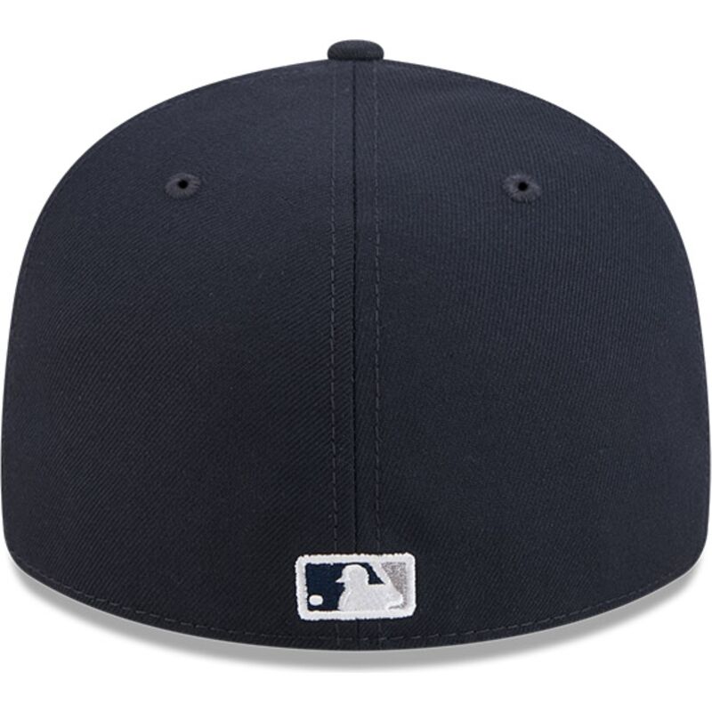 casquette-courbee-bleue-marine-ajustee-59fifty-pin-na-lifestyle-f1-new-york-yankees-mlb-new-era casquette-courbee-bleue-marine-ajustee-59fifty-pin-na-lifestyle-f1-new-york-yankees-mlb-new-era