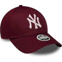 mutzen-gebogen-rot-verstellbares-band-rosa-9forty-metallic-der-new-york-yankees-mlb-von-new-era