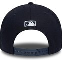 casquette-courbee-bleue-marine-snapback-9forty-m-crown-cord-visor-new-york-yankees-mlb-new-era
