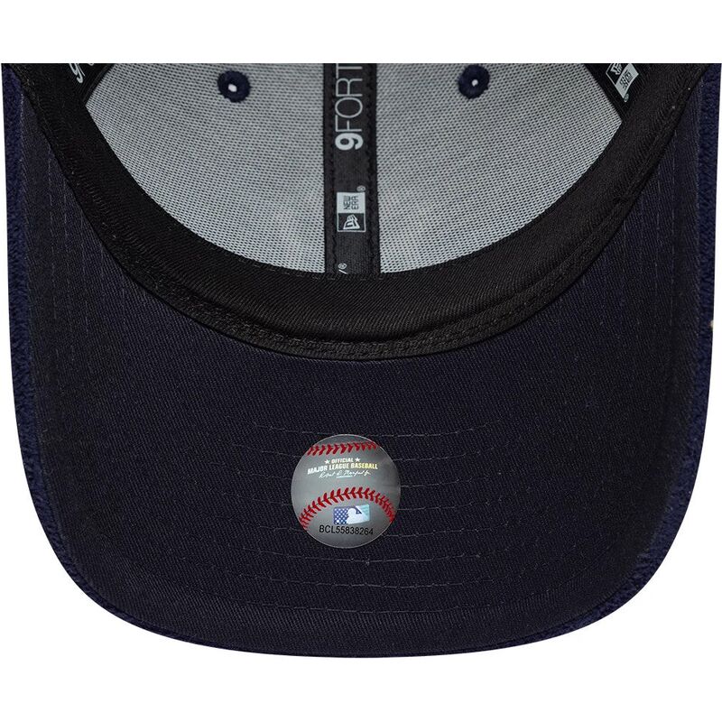 casquette-courbee-bleue-marine-snapback-9forty-m-crown-fleece-new-york-yankees-mlb-new-era