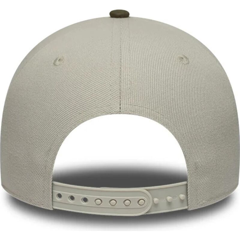 casquette-courbee-verte-et-beige-snapback-avec-logo-vert-e-frame-suede-visor-los-angeles-dodgers-mlb-new-era