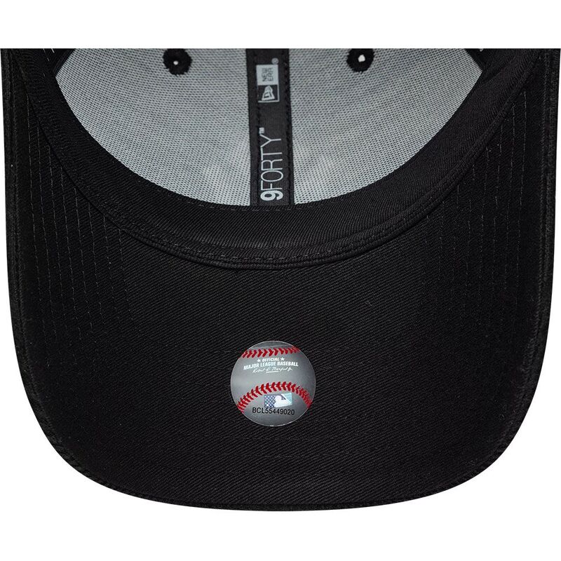 casquette-courbee-noire-snapback-9forty-entry-cord-new-york-yankees-mlb-new-era