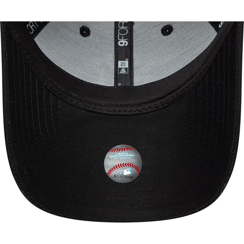 mutzen-gebogen-schwarz-verstellbares-band-9forty-infill-der-new-york-yankees-mlb-von-new-era