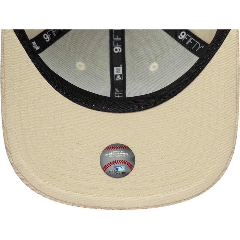 casquette-plate-beige-snapback-9fifty-cord-visor-new-york-yankees-mlb-new-era