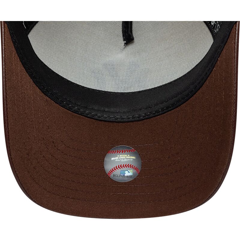 casquette-courbee-beige-et-marron-ajustable-pour-femme-9forty-m-crown-fabric-mix-new-york-yankees-mlb-new-era