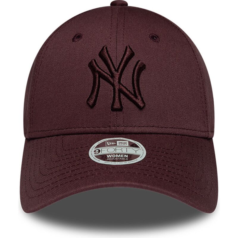 mutzen-gebogen-rot-verstellbares-band-9forty-league-essential-der-new-york-yankees-mlb-von-new-era