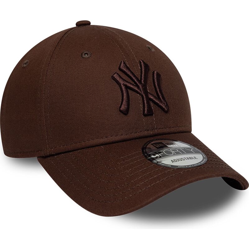 mutzen-gebogen-braun-verstellbares-band-9forty-league-essential-der-new-york-yankees-mlb-von-new-era