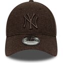 casquette-courbee-marron-snapback-avec-logo-marron-9forty-winter-new-york-yankees-mlb-new-era