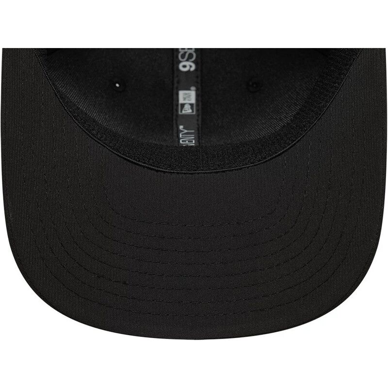 casquette-courbee-noire-snapback-avec-logo-rouge-9seventy-stretch-snap-gradient-stade-toulousain-top-14-new-era