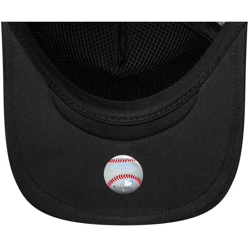 mutzen-gebogen-schwarz-snapback-9forty-apex-sporty-der-new-york-yankees-mlb-von-new-era