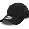 mutzen-gebogen-schwarz-snapback-runner-tech-midi-der-new-york-yankees-mlb-von-new-era