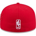 mutzen-flach-rot-angepasst-59fifty-side-script-der-chicago-bulls-nba-von-new-era