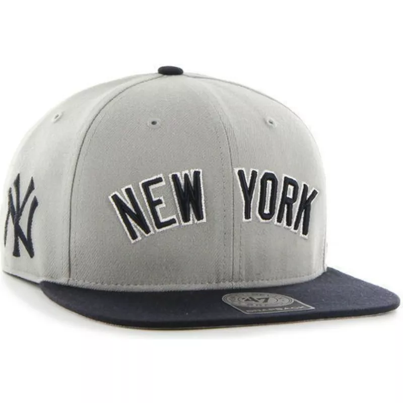 casquette-plate-grise-snapback-avec-logo-lateral-mlb-newyork-yankees-47-brand