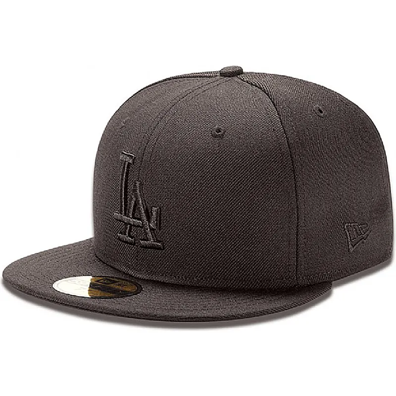 mutzen-flach-schwarz-angepasst-59fifty-black-on-black-der-los-angeles-dodgers-mlb-von-new-era